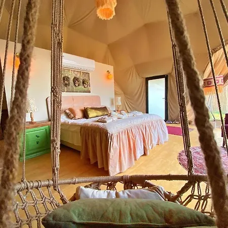 Glamping Green Hill Glamping